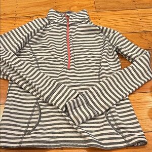 Lucy quarter zip like new